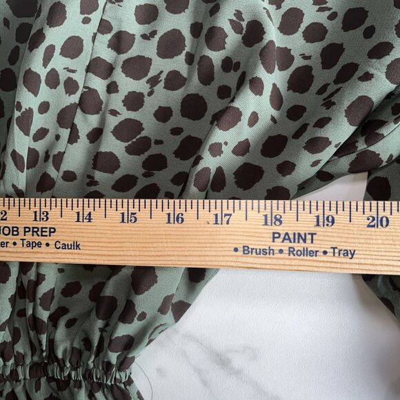 Main Strip Women's Green Black Leopard Long Sleeve Dress Ruffled Size Medium - Picture 4 of 15